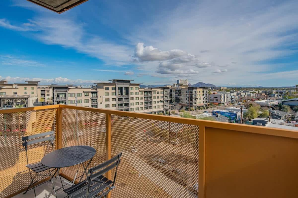 Striking 2Bd - Cdt- Gym, Pool, Parking - Sleep8 Appartement Phoenix Buitenkant foto